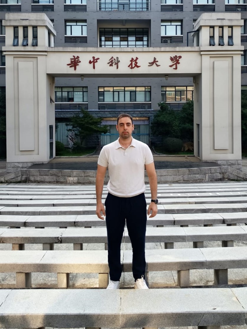 Oriol Martínez at Huazhong University of Science and Technology